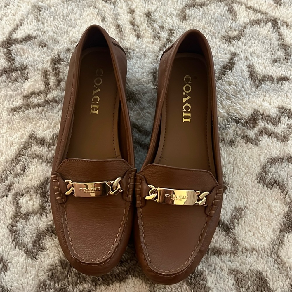 Women’s Authentic COACH brown leather driving moccasins, Size 8.5